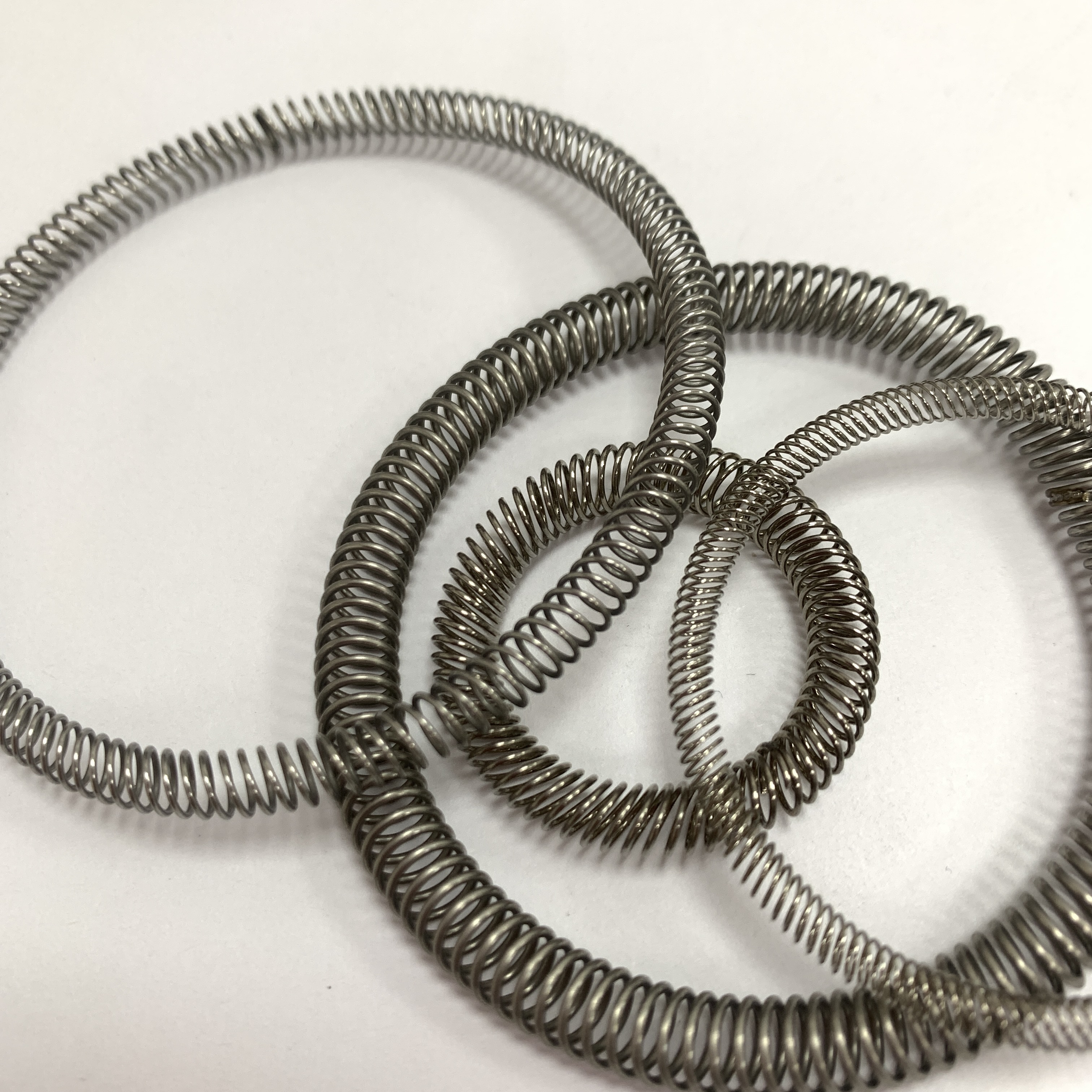 What are the special requirements for oblique coil springs?