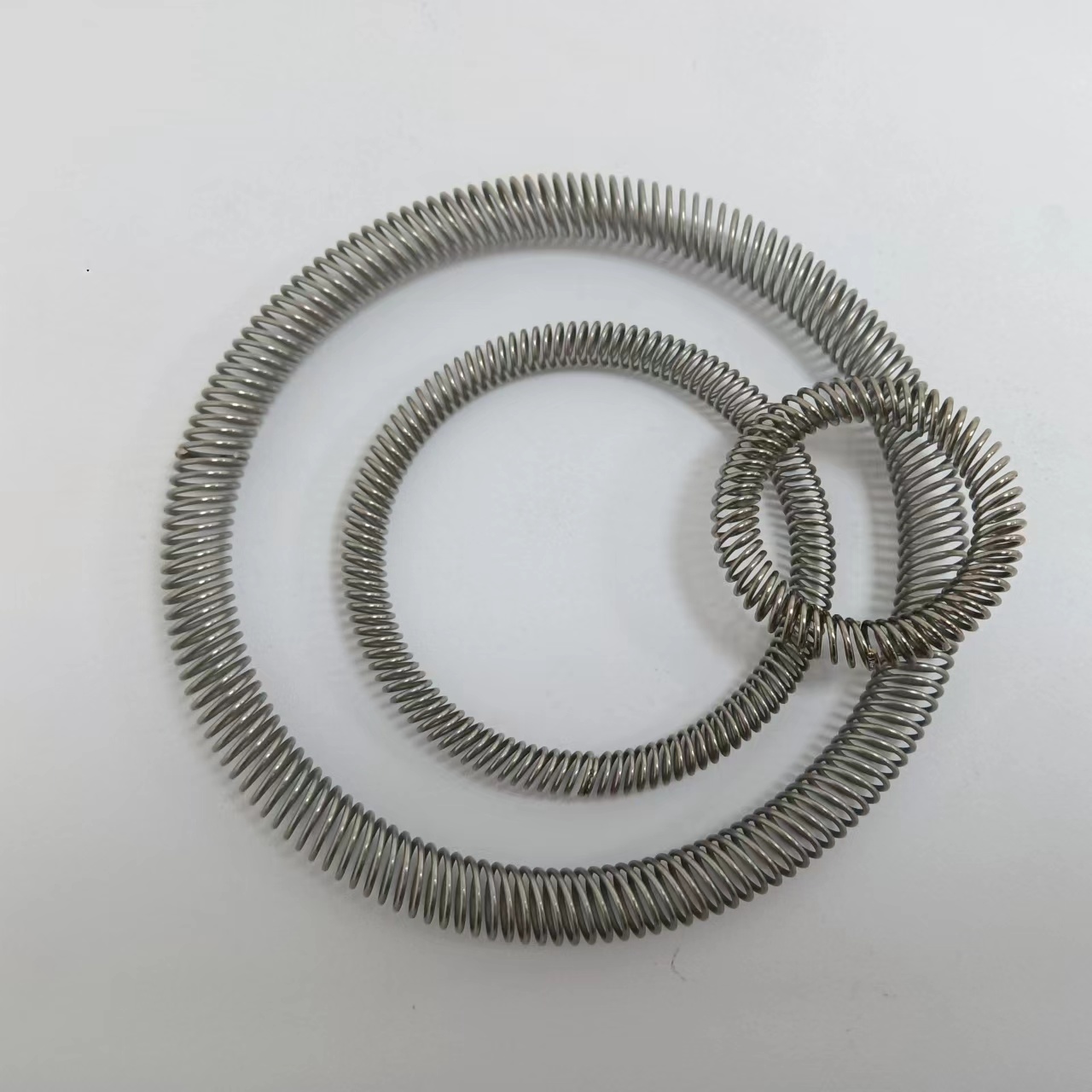 Canted Coil Springs-spring energized seals