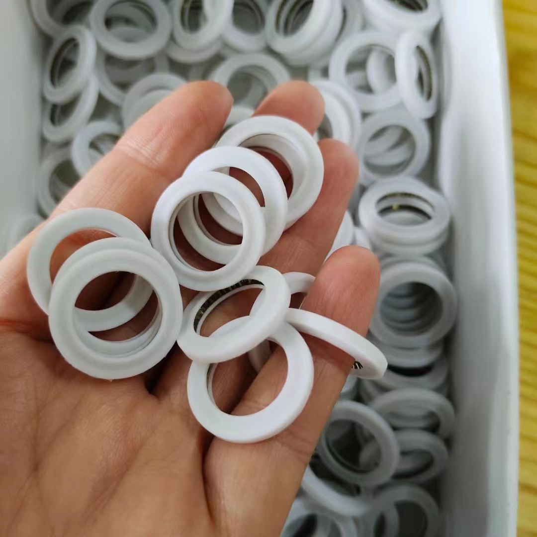 sealing-pan plug seals