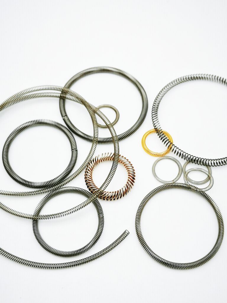Various Materials of Seal Springs