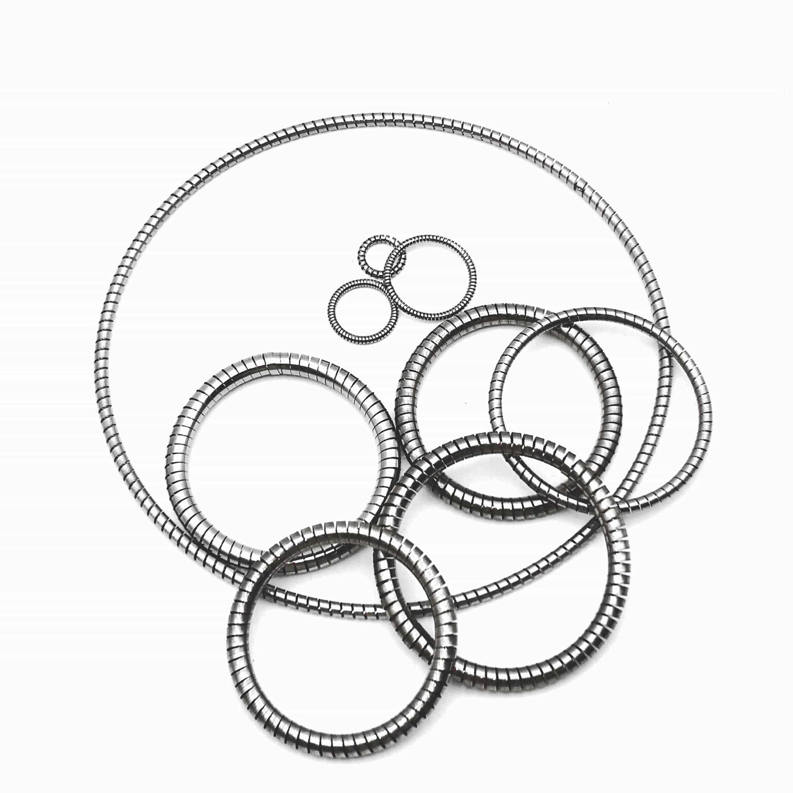 Helical seal springs to apply a consistent force to sealing elements - Handa Spring Energized Seals